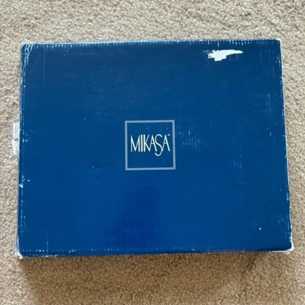 Mikasa 5x7 Oval Crystal Wedding Frame In Original Box
